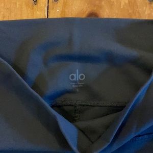 New without tags alo yoga pants